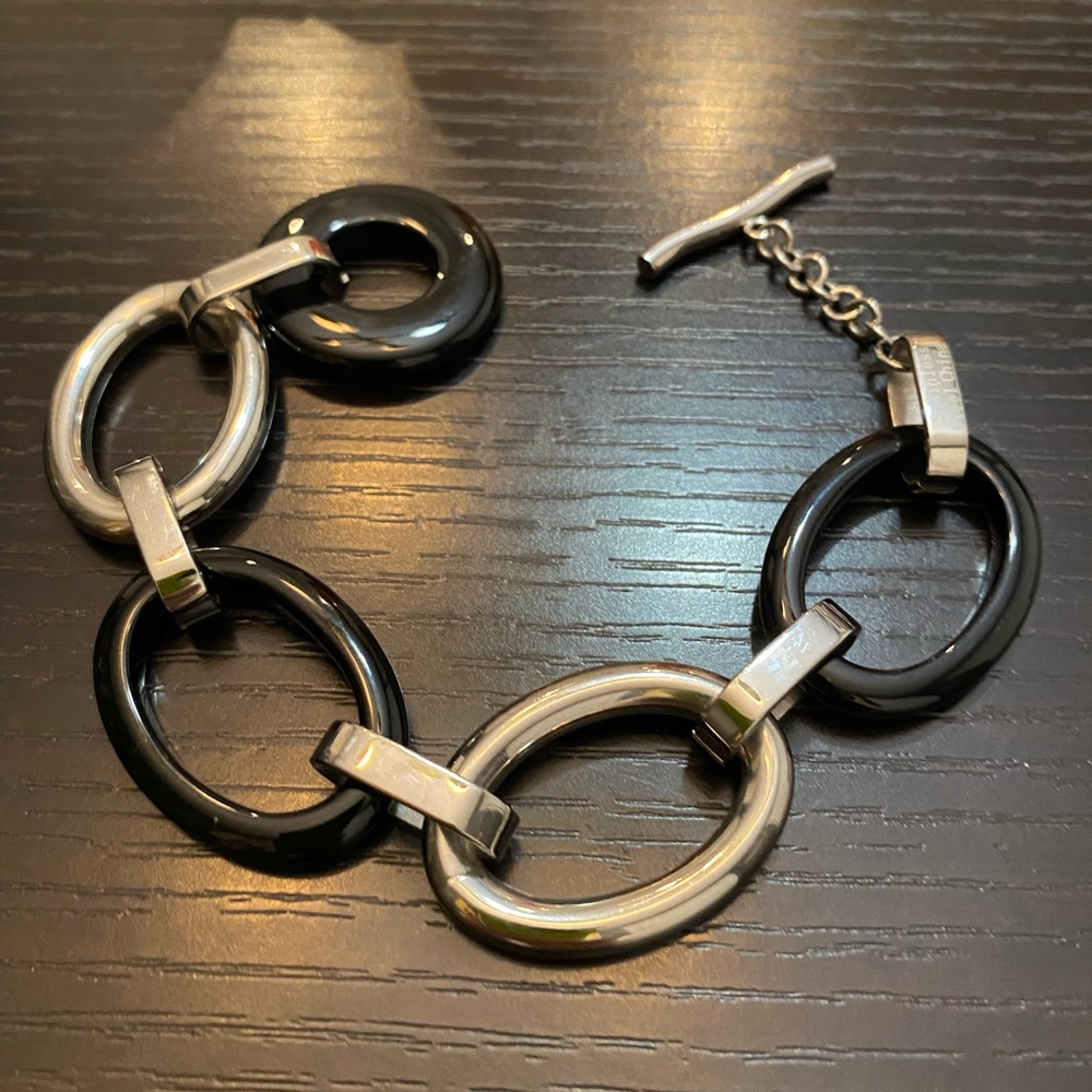 Modern stainless steel and black onyx chain bracelet